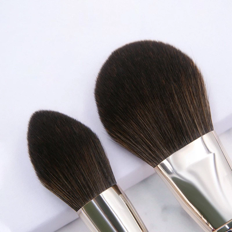 makeup brush
